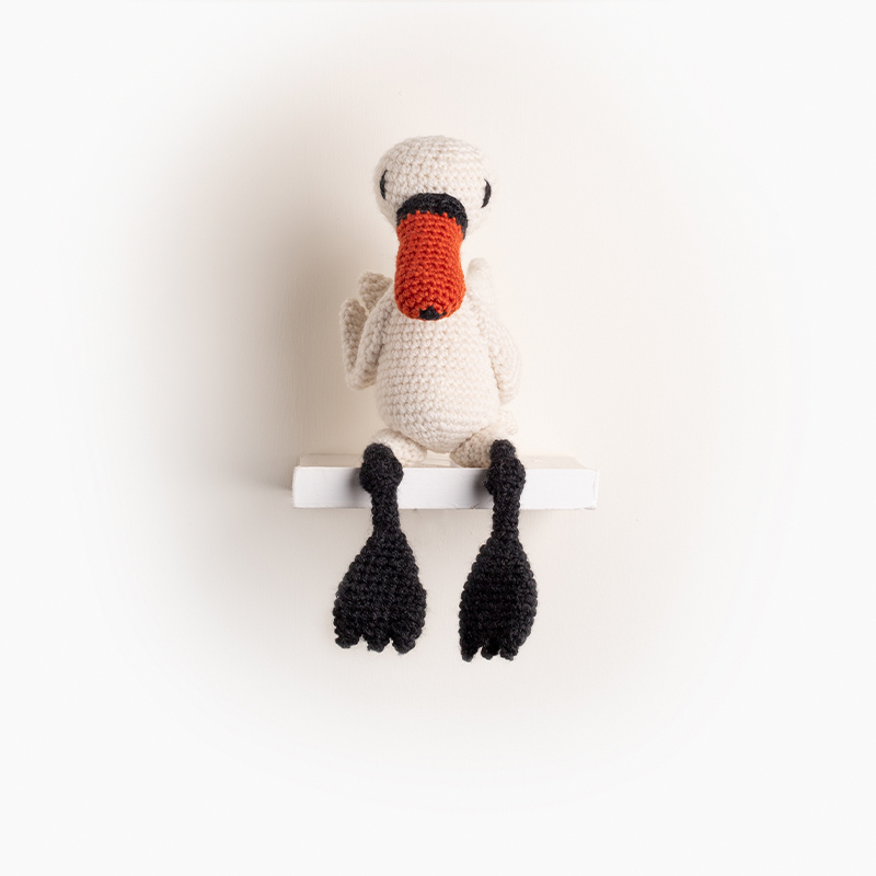 swan bird crochet amigurumi project pattern kerry lord Edward's menagerie